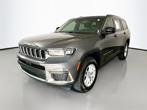 Used 2025 Jeep Grand Cherokee L Laredo image 3