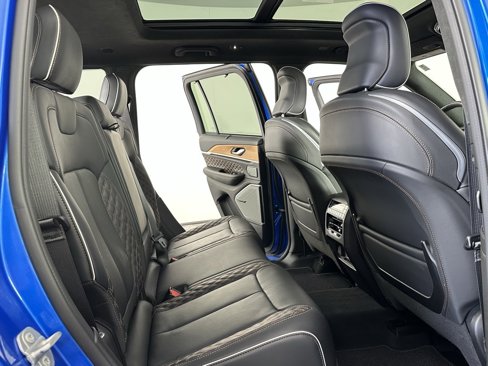 Used 2024 Jeep Grand Cherokee Summit image 13
