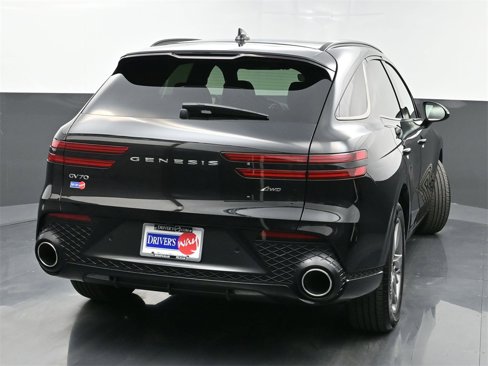 Used 2024 Genesis GV70 3.5T Sport image 39