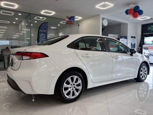 Used 2023 Toyota Corolla LE image 12