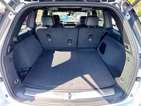 New 2025 Jeep Grand Cherokee Summit image 5