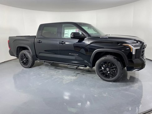 New 2026 Toyota Tundra Limited image 3