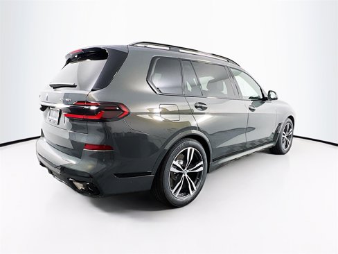 New 2026 BMW X7 xDrive40i w/ M Sport Package image 7