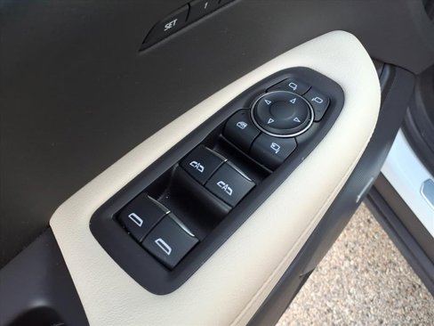 Used 2023 Cadillac XT6 Sport w/ LPO, Floor Liner Package image 15