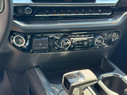 New 2026 Chevrolet Silverado 1500 LTZ w/ Technology Package image 21