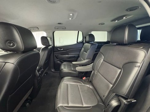 Used 2023 GMC Acadia SLT w/ Trailering Package image 12