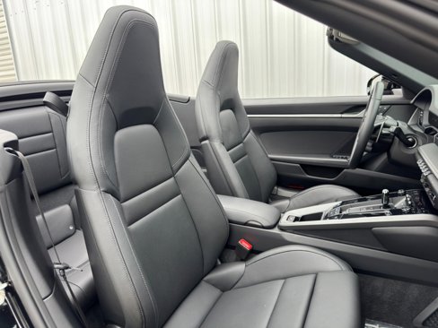 Used 2025 Porsche 911 Carrera image 35