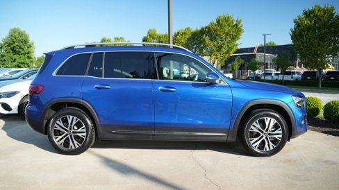 Certified 2025 Mercedes-Benz GLB 250 image 9