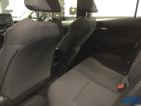 Used 2021 Toyota Corolla LE image 24