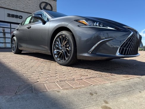 New 2025 Lexus ES 350 Luxury w/ Accessory Package (Z2) image 19