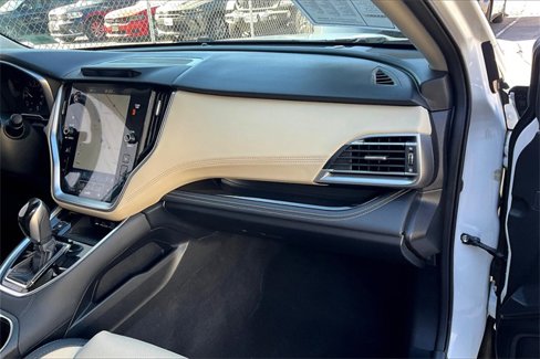 Used 2025 Subaru Outback Limited image 16