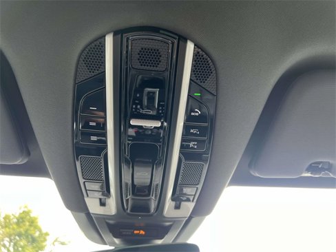 Certified 2023 Porsche Cayenne image 28