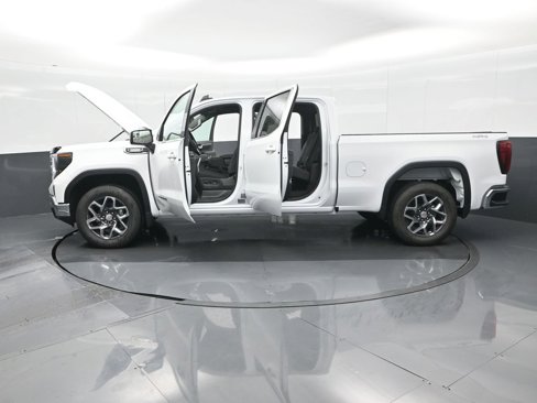 New 2025 GMC Sierra 1500 SLE image 30