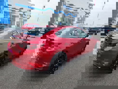 Used 2021 MAZDA MAZDA3 2.5 Turbo Sedan w/Premium Plus image 2