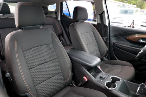 Used 2018 GMC Terrain SLE w/ Driver Convenience Package image 16