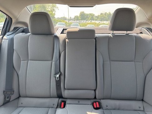 Used 2023 Subaru Legacy Premium image 12