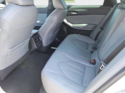 Used 2019 Toyota Avalon XLE image 19
