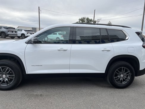 Used 2025 GMC Acadia Elevation image 5