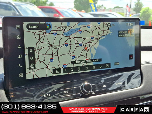 New 2025 Mitsubishi Outlander SE image 17
