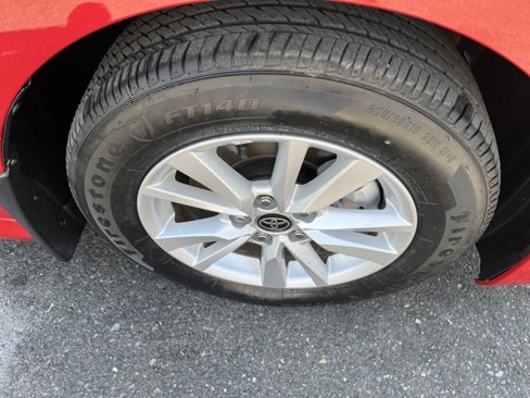 Used 2025 Toyota Camry LE image 17