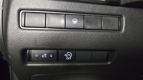 Used 2023 Nissan Rogue SV image 18