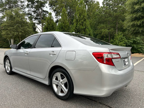 Used 2014 Toyota Camry SE image 12