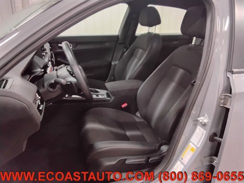 Used 2025 Honda Civic Sport image 8