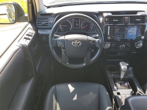 Used 2024 Toyota 4Runner TRD Off-Road Premium image 31
