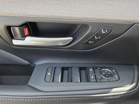 New 2026 Toyota Grand Highlander Limited image 15