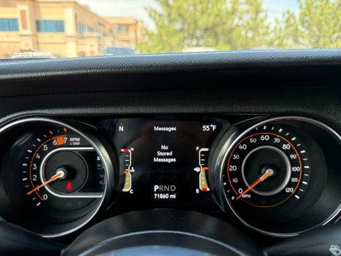 Used 2021 Jeep Wrangler Unlimited Sahara image 35