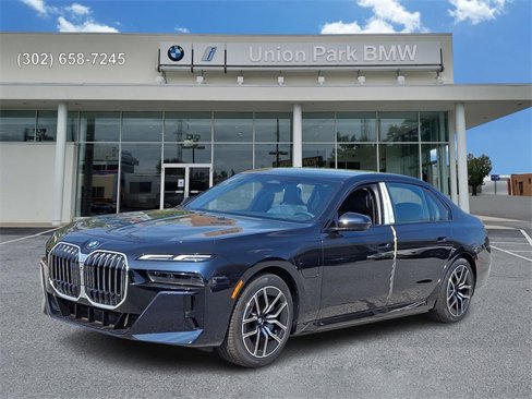 New 2026 BMW 750e xDrive w/ Premium Package image 1