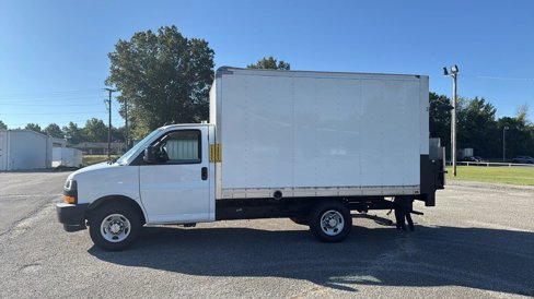 Used 2021 Chevrolet Express 3500 image 4