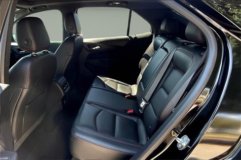 Used 2022 Chevrolet Equinox RS w/ RS Leather Package image 24