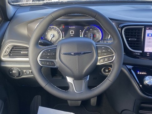 New 2026 Chrysler Voyager LX image 37