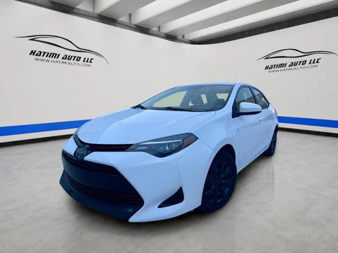 Used 2018 Toyota Corolla LE image 1