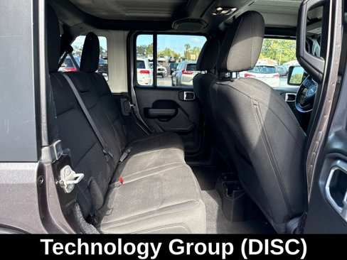 Used 2021 Jeep Wrangler Unlimited Sport image 9