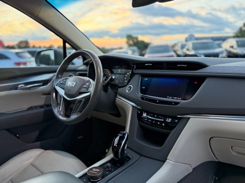 Used 2020 Cadillac XT5 Premium Luxury image 45