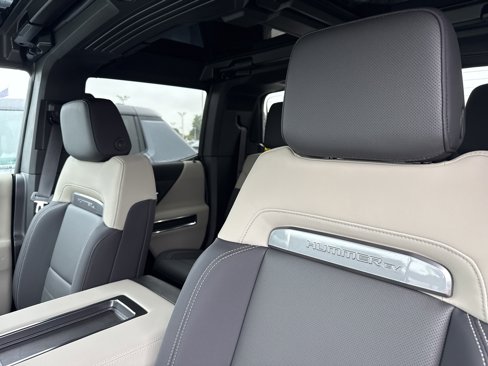 New 2026 GMC Hummer EV 4x4 Crew Cab image 9