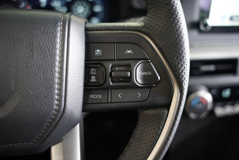 Used 2025 Toyota Tacoma TRD Off-Road image 16