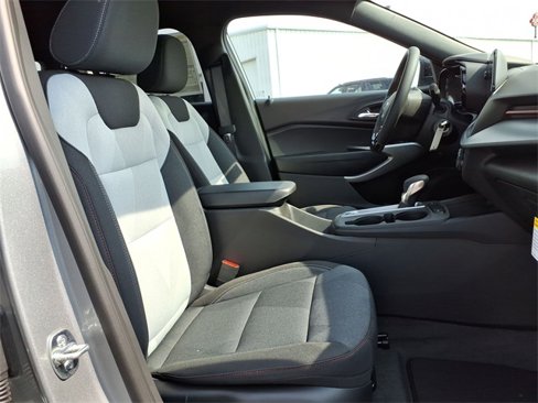 New 2026 Chevrolet Trax RS w/ Driver Confidence Package image 25