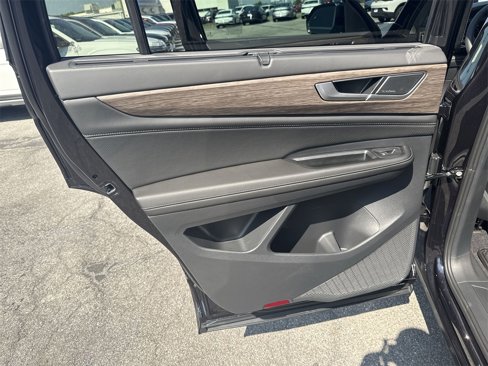 New 2025 Volkswagen Atlas SEL Premium R-Line image 27