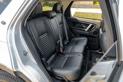Used 2020 Land Rover Discovery Sport SE image 37