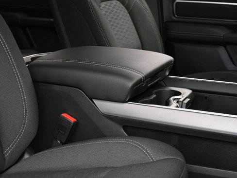 New 2025 RAM 1500 4x4 Crew Cab image 37