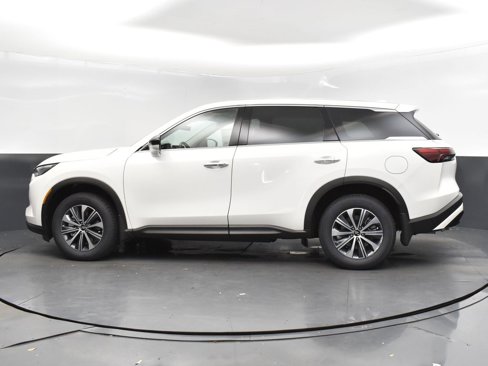 Certified 2025 INFINITI QX60 Pure image 4