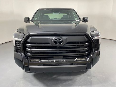 New 2026 Toyota Tundra Limited image 2