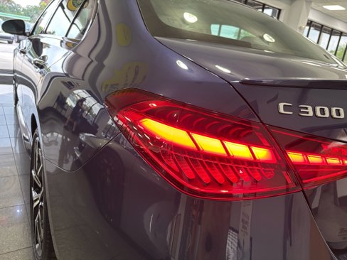 Used 2024 Mercedes-Benz C 300 Sedan image 8