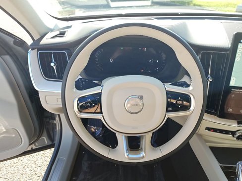 New 2026 Volvo XC60 B5 Ultra w/ Protection Package Premier image 19
