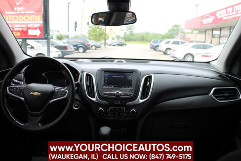 Used 2022 Chevrolet Equinox LT w/ Driver Convenience Package image 17