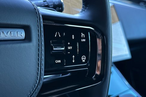 Used 2025 Land Rover Range Rover Sport Dynamic SE image 29