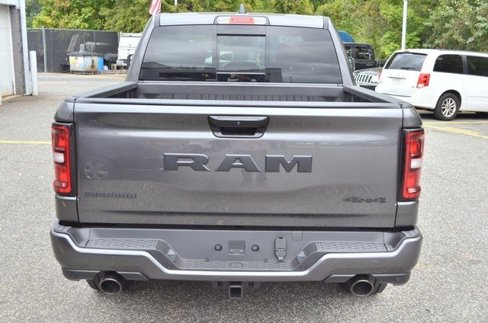 New 2026 RAM 1500 4x4 Crew Cab image 7